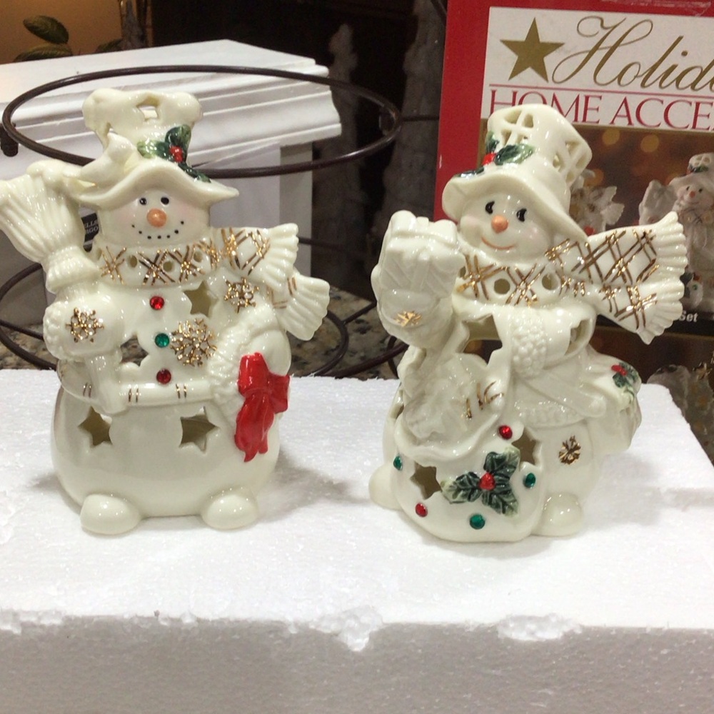 Festive Snowman Holiday Tea light Set. Never Used. With Box
